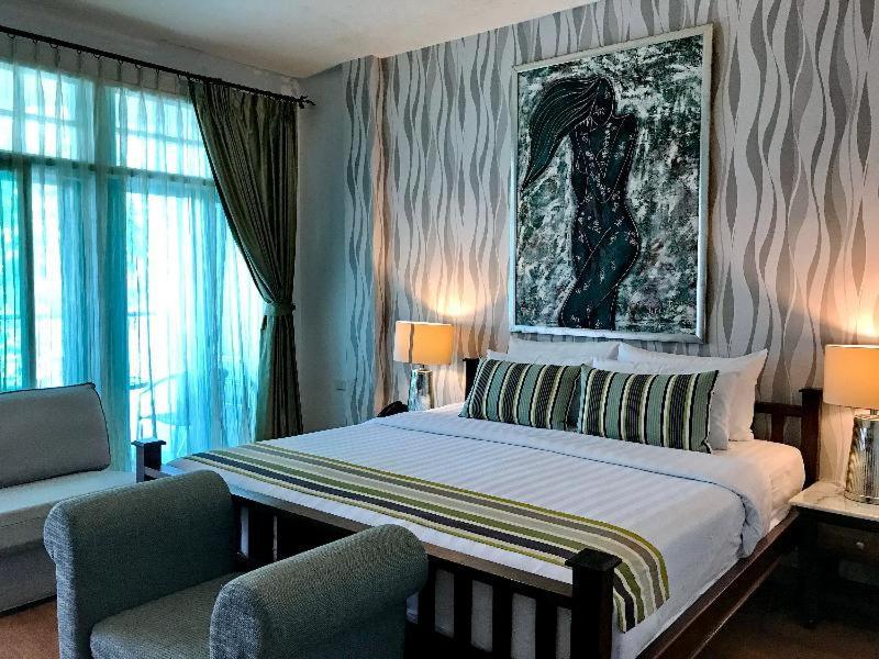 Casa Blanca Boutique Hotel - Sha Plus Phuket Quarto foto